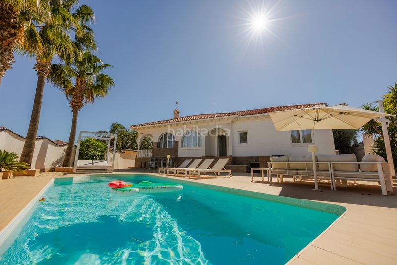 Foto 1167c5fe-93fc-4d9f-ba7b-bea27932d30b. Casa amb aparcament piscina a Centro de la Ciudad Quesada Rojales