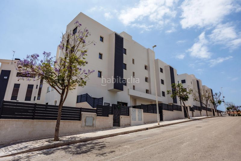 Foto 64fd5dc3-7ad9-4032-b3e7-7fce894abdd6. Erdgeschoss mit pool in Plans-Gasparot Vila Joiosa (la)