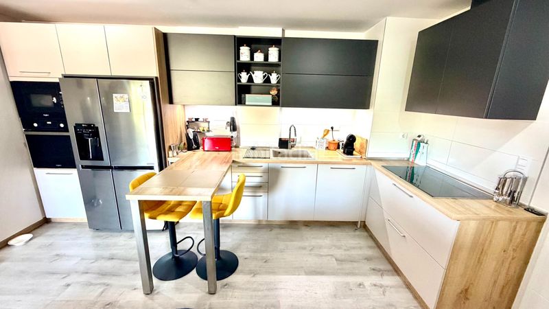 Foto 620781f8-f038-4352-a646-127b0c671cd6. Appartement mit parking pool in Villamartín-Las Filipinas Orihuela