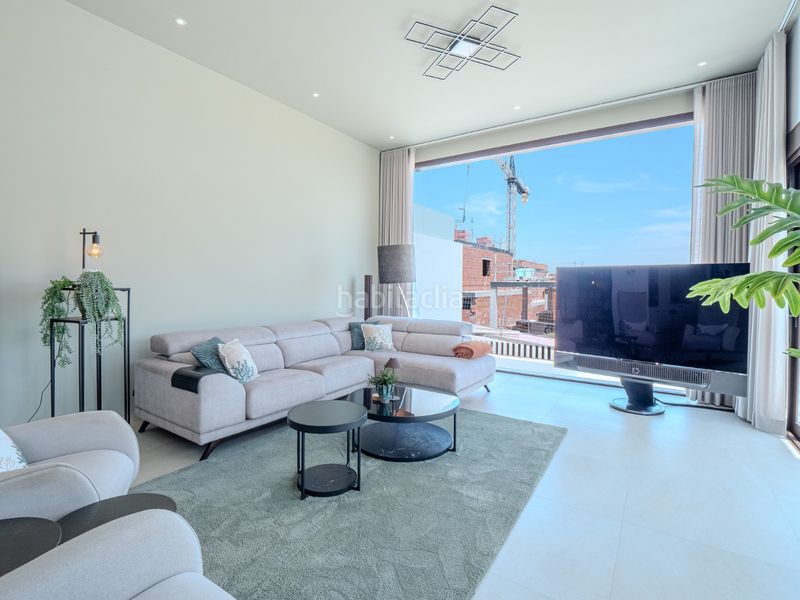 Foto 0073d895-96a3-4b7c-86ad-fd38c18b11fe. Casa amb piscina a Centro Rojales