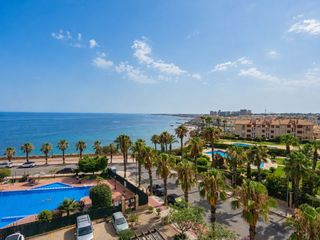 Apartment in Aguamarina. Es un privilegio excepcional vivir tan cerca del mar mediterráne