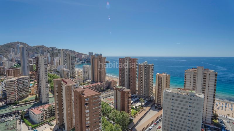 Foto 89c5c763-48b9-4d75-a93d-a0b3963b9861. Àtic amb piscina a Playa Levante Benidorm