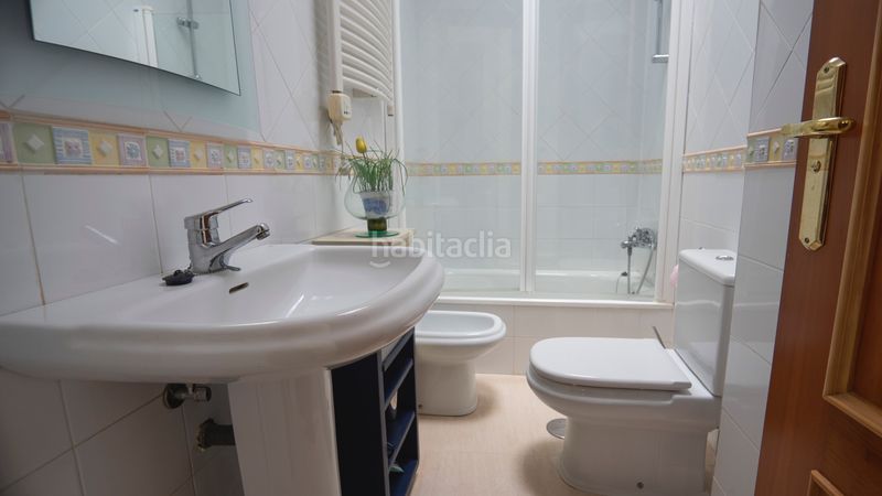 Foto a44e6fd5-f0ec-49b2-a02b-ba54b66421b0. Àtic amb piscina a Playa Levante Benidorm