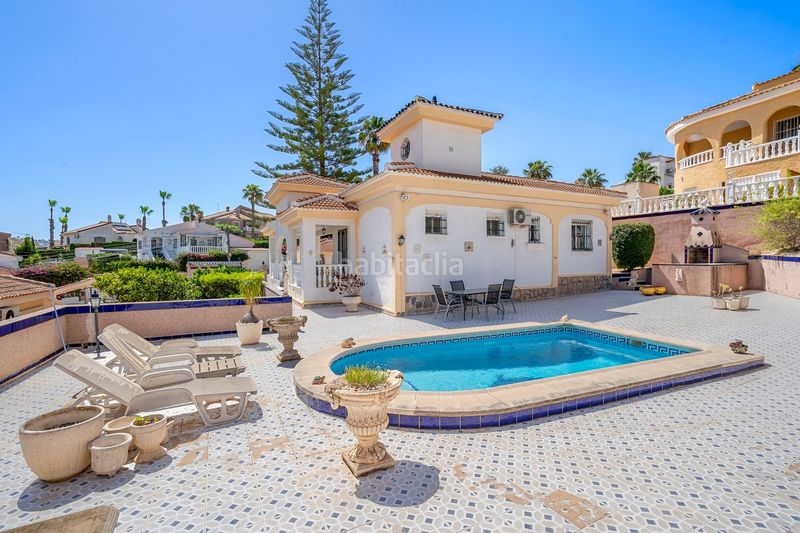 Foto f4093c8f-9c58-428b-87ab-06b7feda001a. Casa amb piscina a La Marquesa Rojales