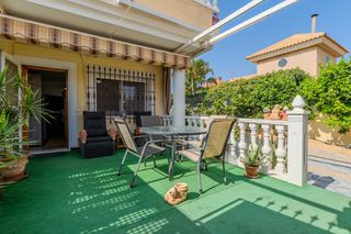 Casa adossada a Playa Grande-Castellar