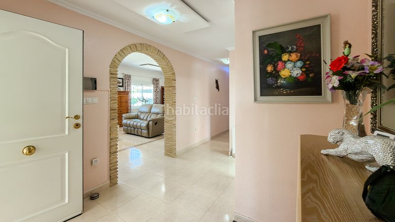 Foto 005f2a1a-11eb-4cde-ba8f-dbf3119288ff. Casa amb piscina a Catral
