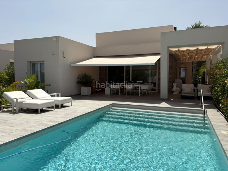 Foto bf88378a-870a-4c97-a7c5-c41413ad79b9. Casa amb piscina a Algorfa