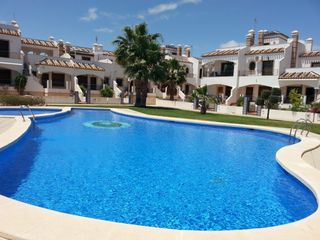 Casa adossada a Los Almendros