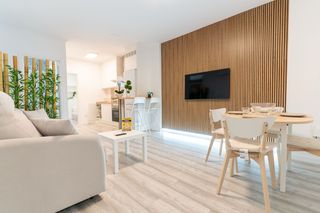 Planta baixa a Centro. Descubre una atractiva oportunidad para disfrutar del mediterrán