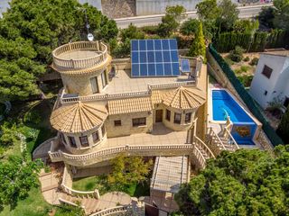 Casa a Aguamarina. En una de las localizaciones residenciales más apreciadas de deh