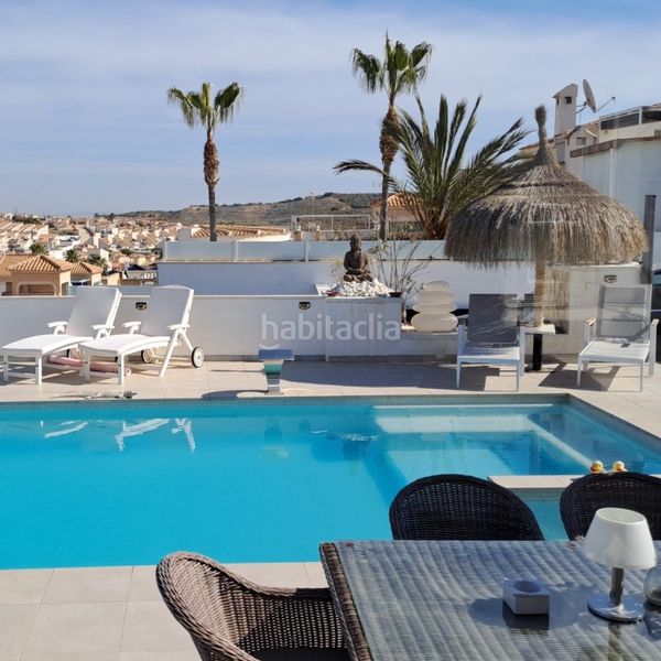 Foto 0d6d05c6-12c7-469b-bf3d-7381927ed872. Casa amb piscina a La Marquesa Rojales
