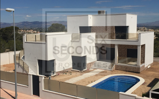 Casa a Rojales. Esta lujosanbspvilla independientenbspde calidad superior con un