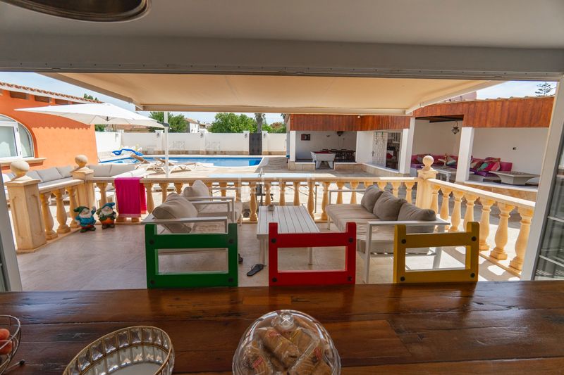 Foto b57c687d-c34f-4a31-8a9b-7b87bc225ea4. Casa amb aparcament piscina a Almoradí