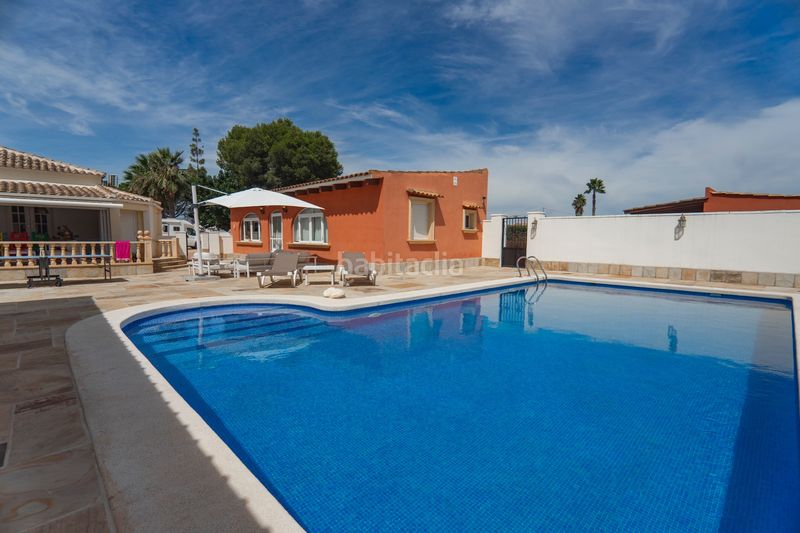 Foto b89c1b6f-7fbd-4ede-9f73-75d796659d57. Casa amb aparcament piscina a Almoradí