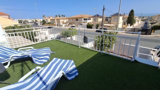 Casa adossada a La Florida. Descubre este atractivo adosado en venta en playa flamenca, comp