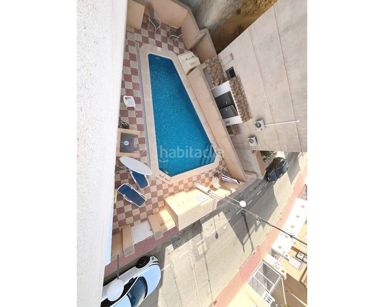 Foto a17db81a-02ab-4037-a574-9f5d72c42e98. Casa amb piscina a Centro Rojales