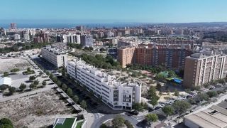 Apartament a Paus - Polígono San Blas
