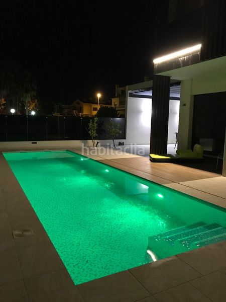 Foto 29bc3427-1a0b-472e-9850-c48481d10e1f. Casa amb piscina a Lomas de Cabo Roig - Los Dolses Orihuela