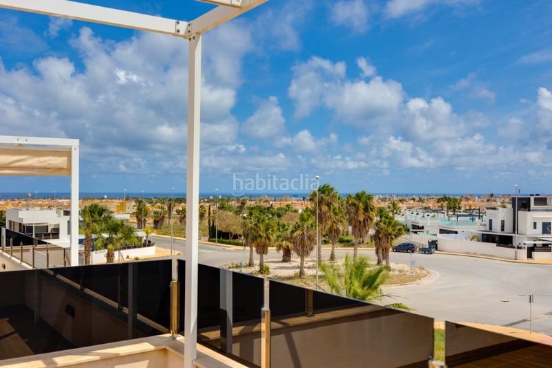 Foto 7f3a3007-af06-45cb-91d5-9b938d57a326. Casa amb piscina a Lomas de Cabo Roig - Los Dolses Orihuela