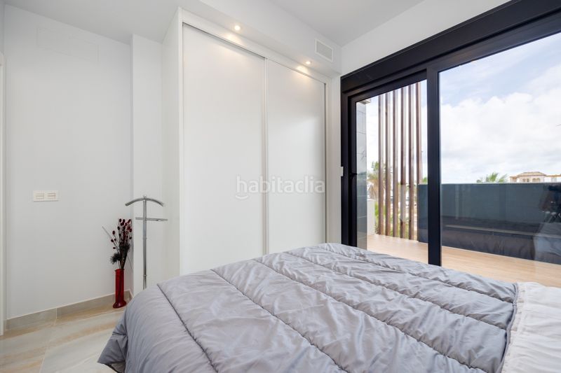 Foto a6a76f56-1920-4c2a-ac87-7818e9992593. Casa amb piscina a Lomas de Cabo Roig - Los Dolses Orihuela