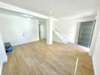 Casa in Daya Vieja. Descubre esta atractiva vivienda reformada en daya vieja, una ex