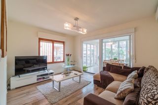 Apartament a Playa de los Náufragos. Descubre este atractivo apartamento en torrevieja cerca de la pl