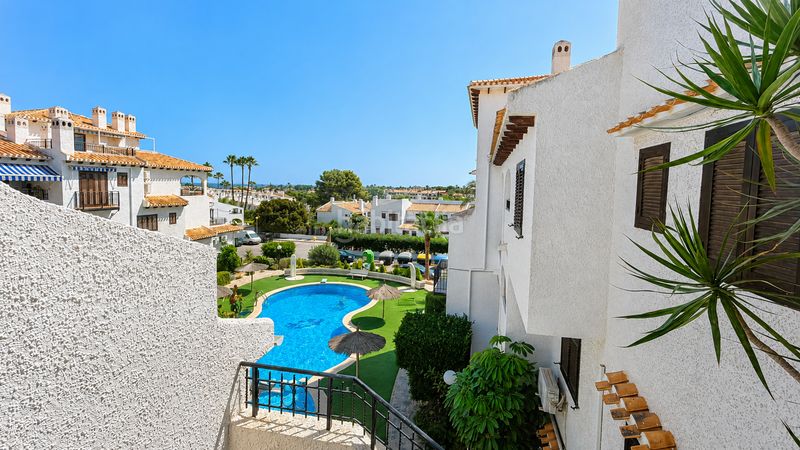 Foto 623312f8-cc80-4831-b97b-ae5863bb42da. Apartament amb aparcament piscina a La Zenia Orihuela