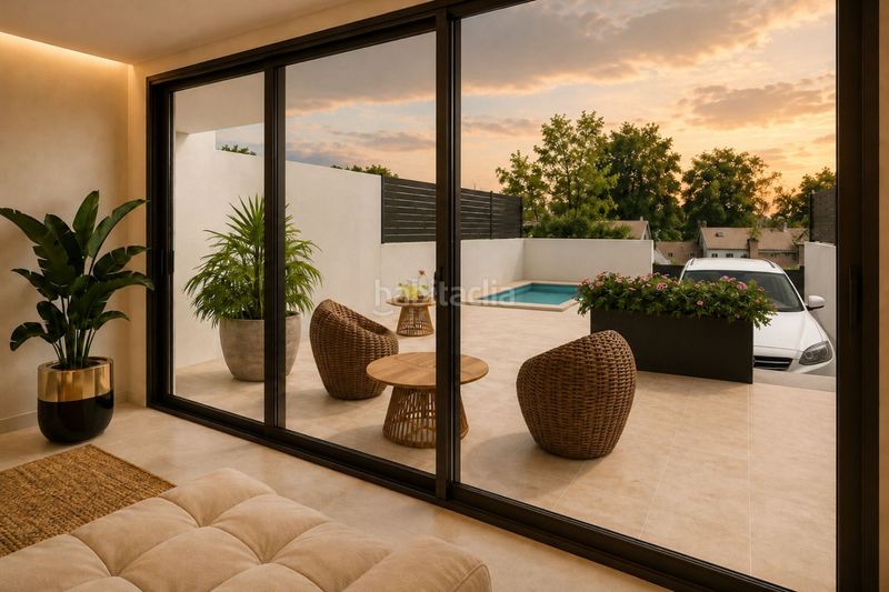 Foto f203b013-47ab-452f-b6fa-f105d0249571. Casa adossada amb aparcament piscina a Catral