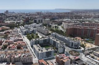 Apartament a Paus - Polígono San Blas