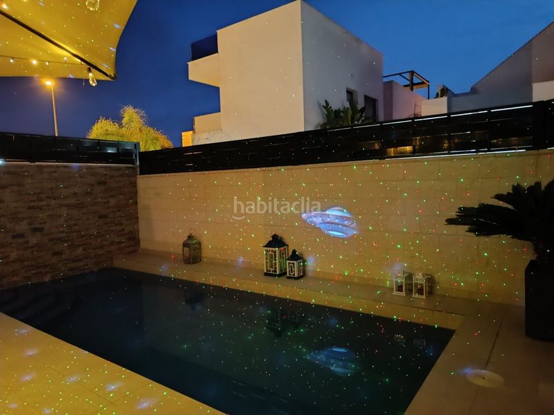 Foto 400b0610-5867-4978-912b-6514871c1e5e. Casa amb aparcament piscina a Benijófar