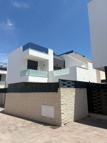 Foto c2cab4eb-8578-42e5-8a09-67b5f06dd840. Casa amb aparcament piscina a Benijófar