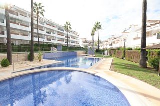 Appartement à Lomas de Campoamor - Las Ramblas. Descubre la esencia del estilo de vida mediterráneo en este apar