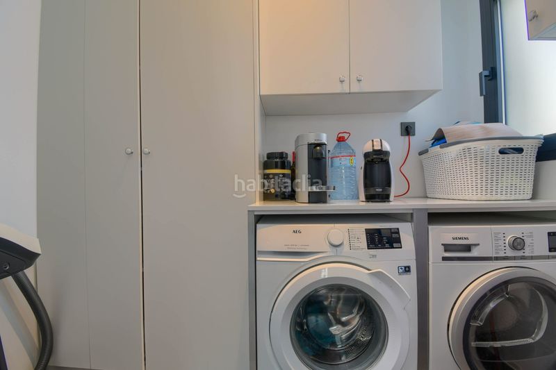 Foto b2bee925-2bc8-41f6-8e83-bea92f6e8239. Casa amb piscina a Finestrat pueblo Finestrat