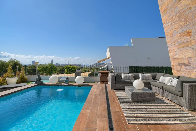 Foto ef94b378-4989-434c-b5b6-b1854d40a9f8. Casa amb piscina a Finestrat pueblo Finestrat
