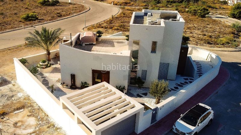Foto 9a46bc79-2243-4569-bea7-b9eef0fb65bc. Casa la casa de tus sueños te espera en lanbspcosta blanca de alicante, españa.nbspesta exclusiva villa en particular cuenta con unanbs en San Fulgencio