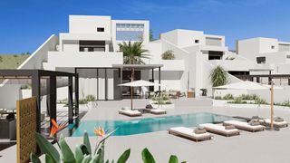 House in La Marina. Esta villa de 305 m construidos con un diseño único, consta de 4