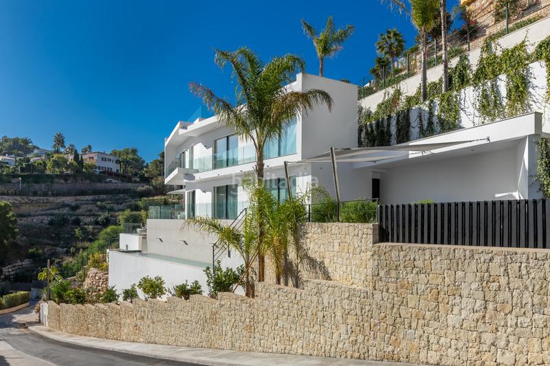 Foto ab0659ec-0cfb-45ac-afd6-7a9d11fad0e9. Casa villanbspde moderno diseño en su máxima expresión.situada en la urbanización mar azul a tan solo 300 metros de la cala portitxol, en Xàbia