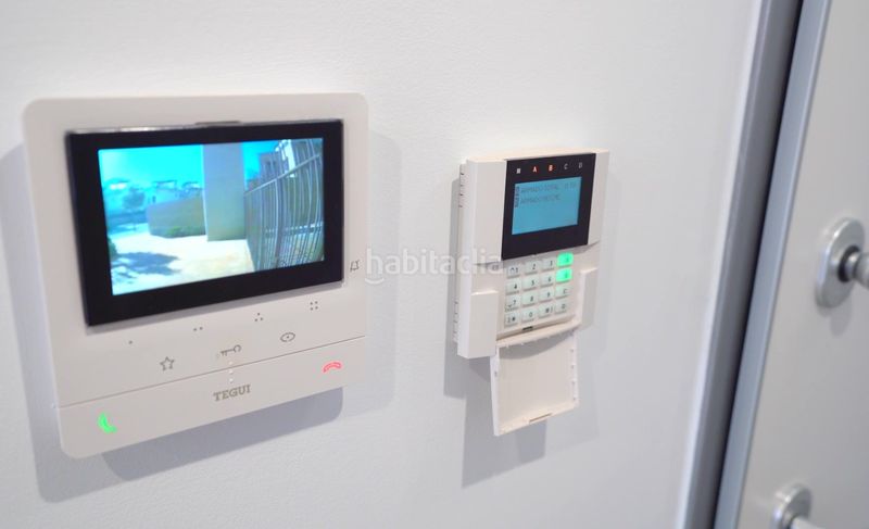 Foto 05323ef8-5bb0-4a37-845a-31cee9194bc3. Casa adossada amb calefacció aparcament piscina a Vila Joiosa (la)