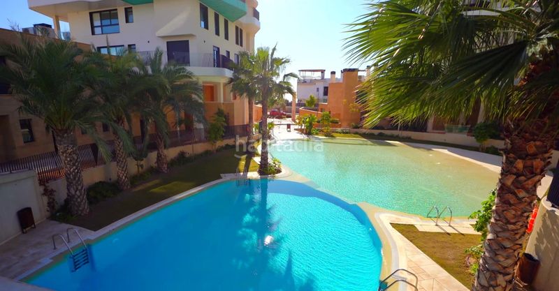 Foto 3c5b58d3-0f5e-4afa-bf0d-9472e6da4393. Casa adossada amb calefacció aparcament piscina a Vila Joiosa (la)