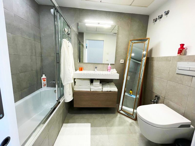 Foto 0660d107-90a2-47a1-878d-9d51e1673732. Apartament amb calefacció aparcament piscina a Platja de Torres Vila Joiosa (la)