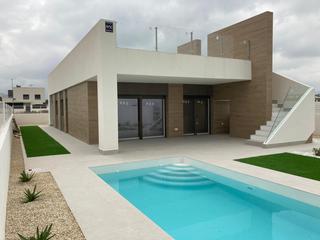 Casa a Pedanías Oeste. Esta modernanbspvilla, cuidadosamente diseñada en una única plan