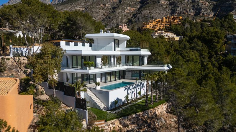 Foto 5a534e6b-622f-4152-a4f4-2b059f62ba04. Casa amb aparcament piscina a Altea la vella Altea
