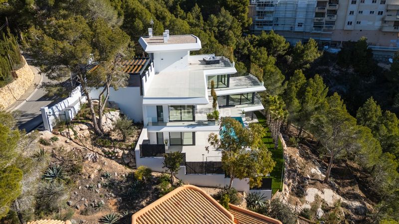 Foto 65897ab3-a16b-4778-bab7-de2fcad78097. Casa amb aparcament piscina a Altea la vella Altea