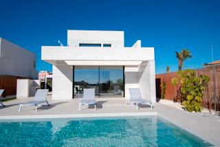 Chalet à Montesinos (Los). Villanbspde 3nbspdormitorios y 3 baños.nbspos ofrecemos unanbspp