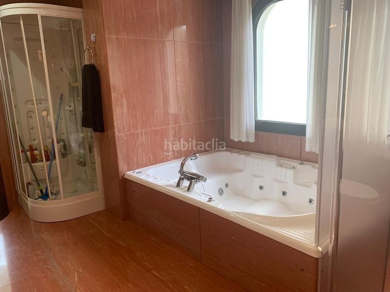 Foto b7156228-261f-4540-bfac-e89698f1b0d9. Casa amb calefacció aparcament a Novelda