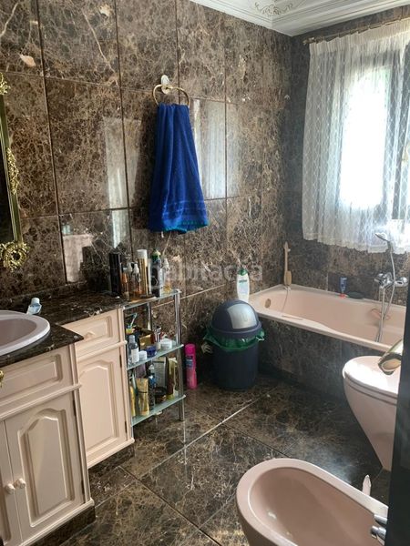 Foto f8d5d66b-e102-4da9-9315-f06792a8972d. Casa amb calefacció aparcament a Novelda
