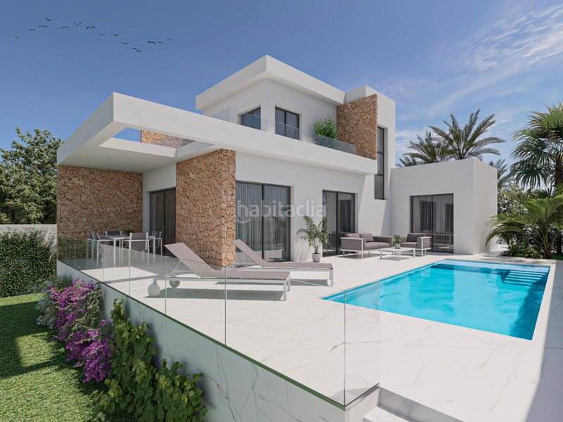 Foto 8351c894-087e-48a7-af8a-88f2796cbe54. Casa bienvenidos a un oasis de lujo residencial tres joyas individuales en armonía con la naturaleza.descubre el refinado encanto de es en San Fulgencio