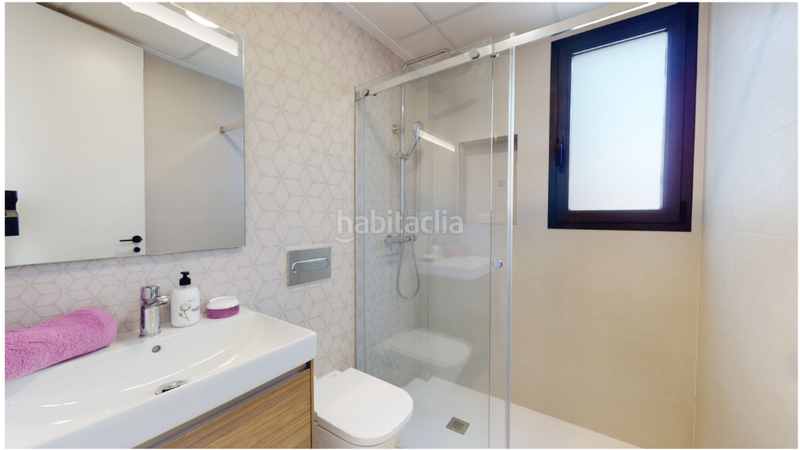 Foto f75944da-4701-419d-944a-fbbd3aaf73af. Casa bienvenidos a un oasis de lujo residencial tres joyas individuales en armonía con la naturaleza.descubre el refinado encanto de es en San Fulgencio