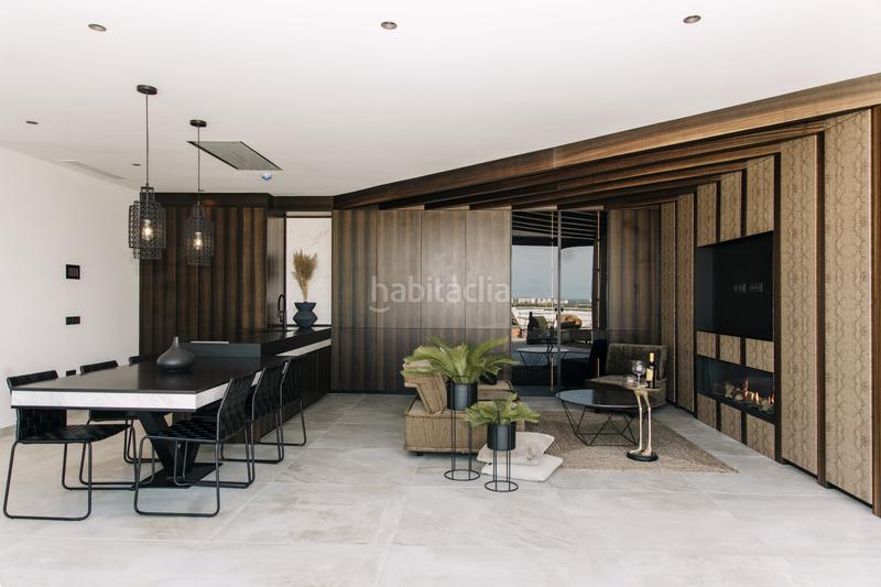 Foto 059f487b-c4f2-4463-999e-77ce338ee00e. Casa villa de diseñonbspcon una parcela total de 408 metros cuadradosnbspcon vistas a guardamar del seguranbspy al mar mediterráneo. ti en Rojales