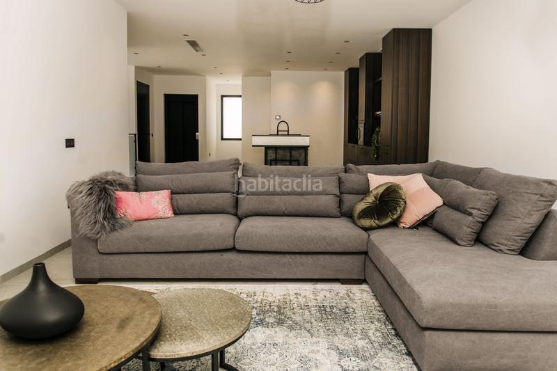 Foto 15ac05d5-ac4d-4f6b-b38e-403d069ea4c9. Casa villa de diseñonbspcon una parcela total de 408 metros cuadradosnbspcon vistas a guardamar del seguranbspy al mar mediterráneo. ti en Rojales